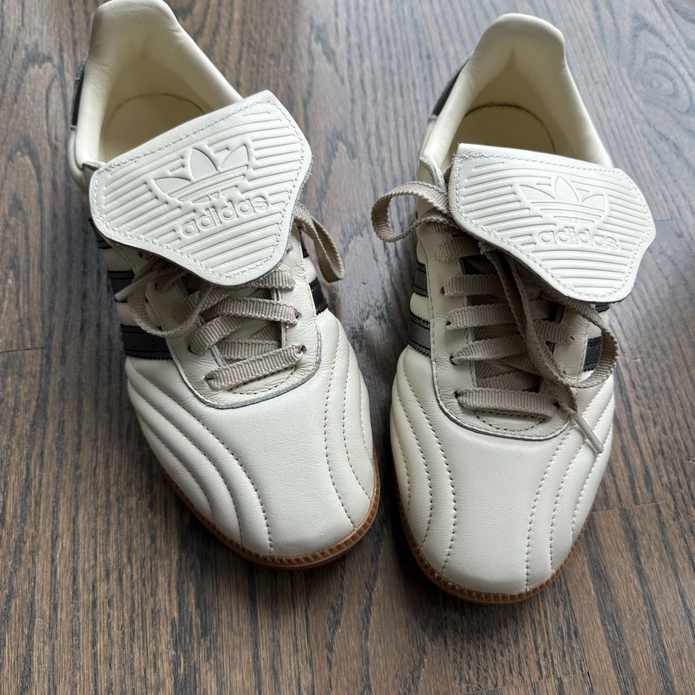 adidas Women Cream Sneakers with Black Stripes